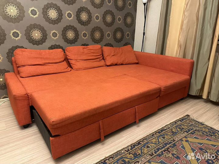 Большой угловой диван раскладной бу