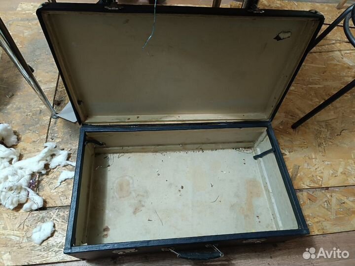 Чемодан ретро большой