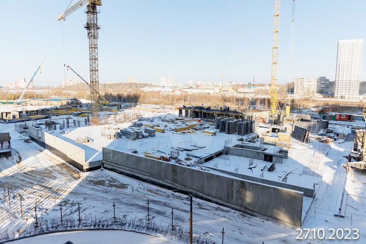 1-к. квартира, 52,4 м², 17/23 эт.