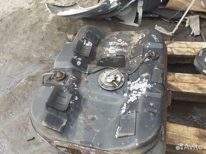 Топливный бак (бензобак) Kia Spectra