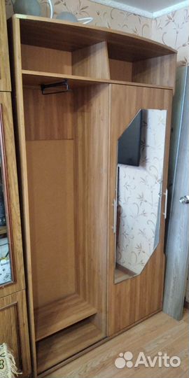 Шкаф в прихожую