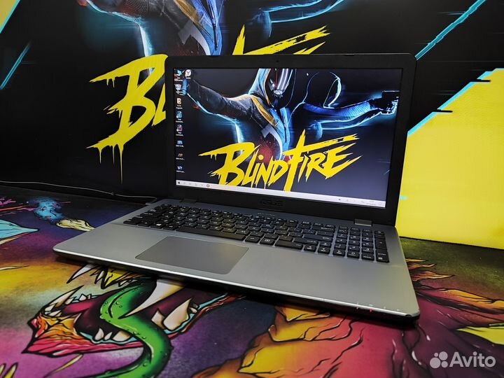 Игровой Asus i3-7Gen 4GB видео 16 озу SSD