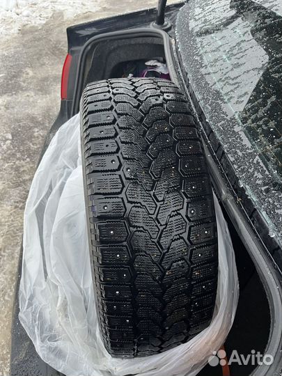 Yokohama Ice Guard Stud IG55 205/60 R16 92Q