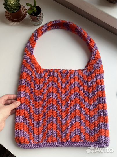Вязаная сумка ручной работы