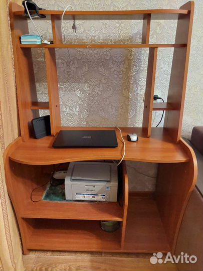 Компьютерный стол