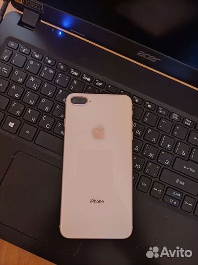 iPhone 8 plus 64gb