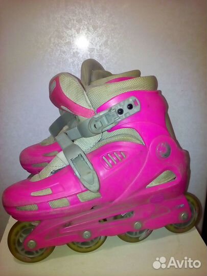 Роликовые коньки и защита