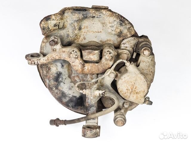 Кулак поворотный левый Toyota Dyna