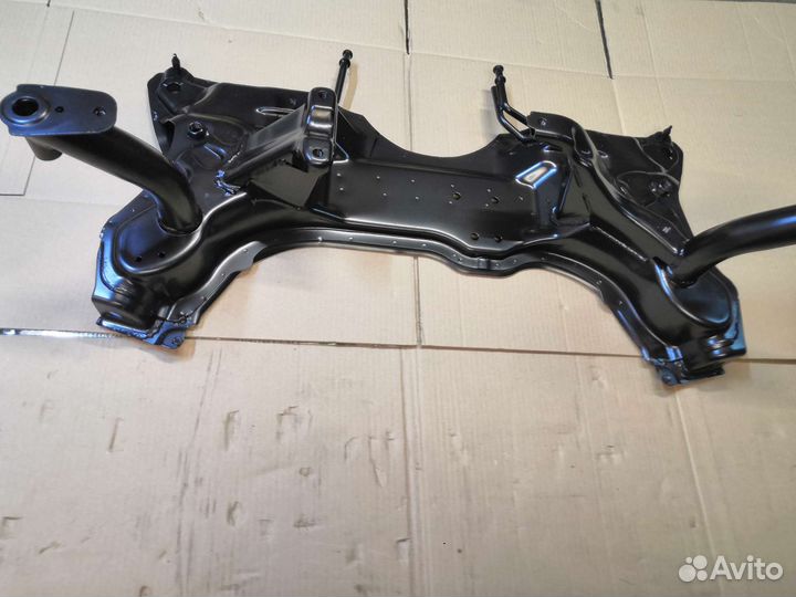 Подрамник передний Suzuki SX4 2006-2016 левый руль