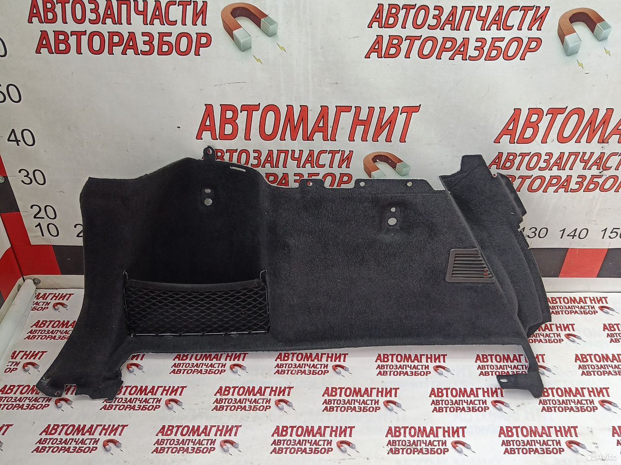 Обшивка багажника левая Ягуар Ф-пайс