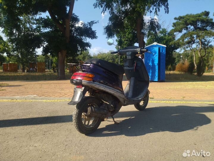 Скутер Honda Tact af 24