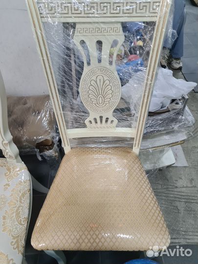 Стул Версаче, Жаккард