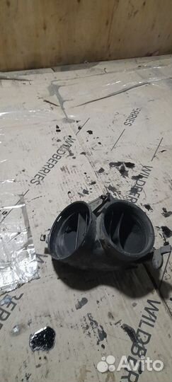 Воздушный патрубок Mercedes w220