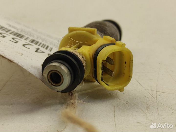 Форсунка топливная Toyota Rav4 SXA10 3SFE