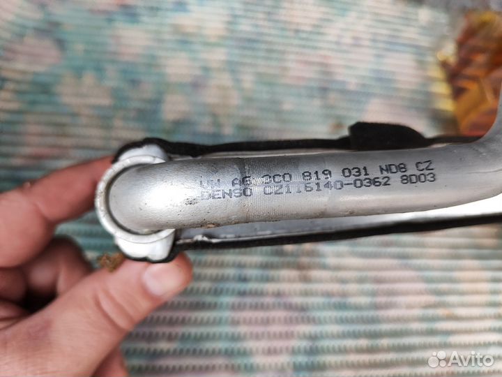 Радиатор охлаждения Volkswagen Golf 5