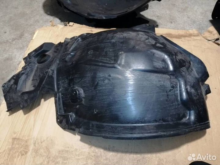 Подкрылок передний левый комплект Mercedes-Benz G