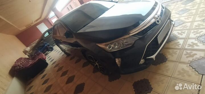 Toyota Camry 3.5 AT, 2015, 235 000 км