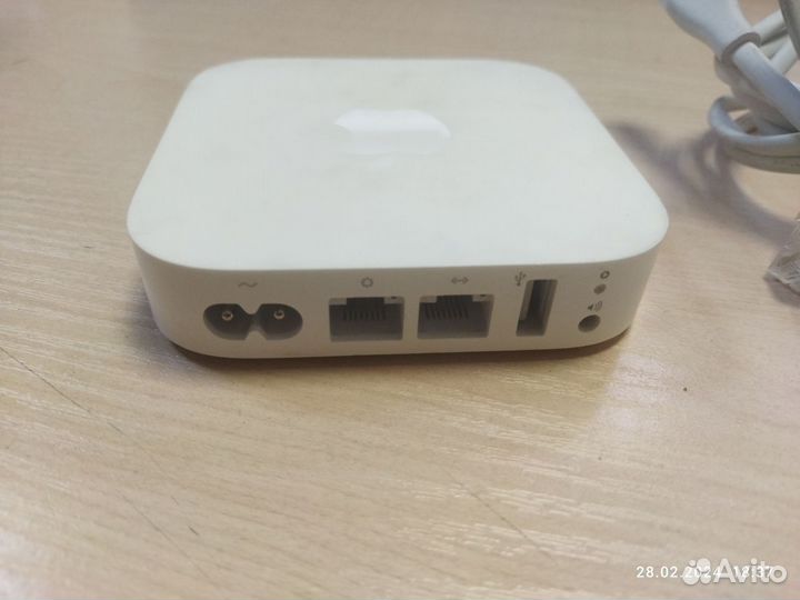 Wi-Fi Роутер Apple AirPort Express A1392