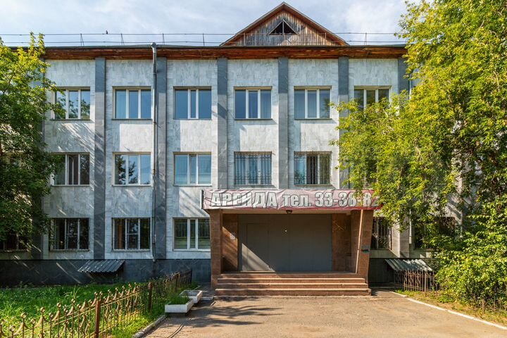 Продам здание, 1821 м²