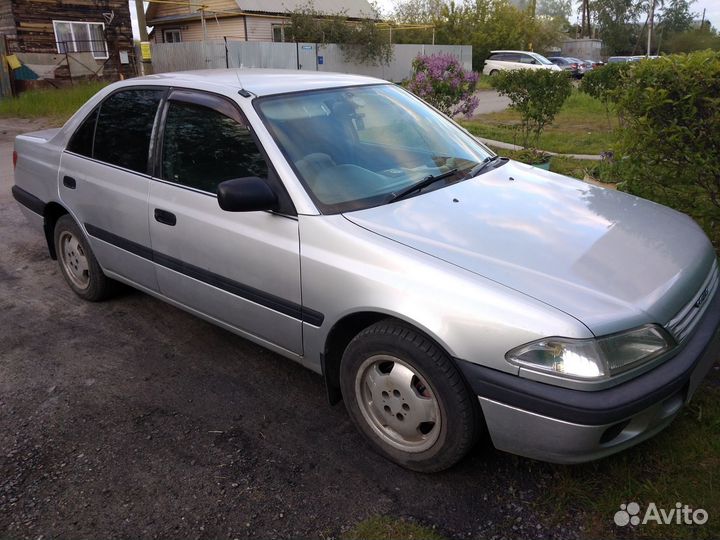 Toyota Carina 2.0 AT, 1996, 285 000 км
