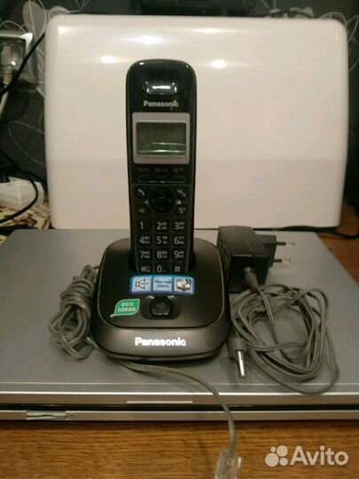 Телефон Панасоник