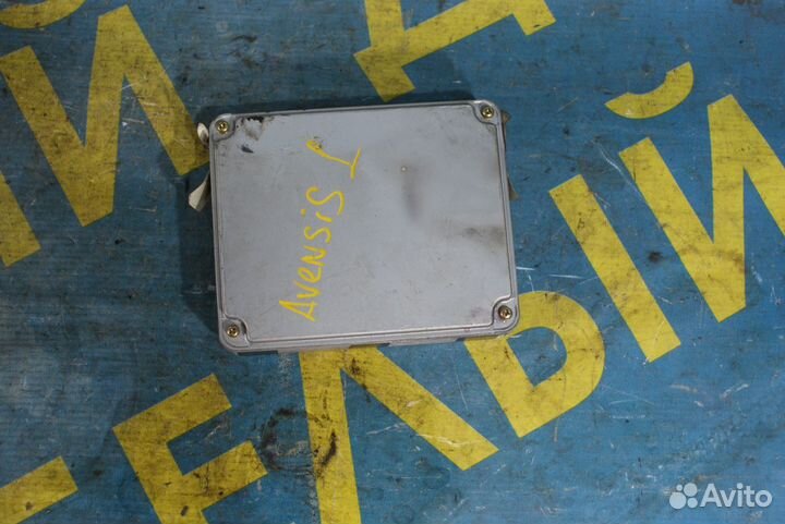 Блок управления двигателем Toyota Avensis