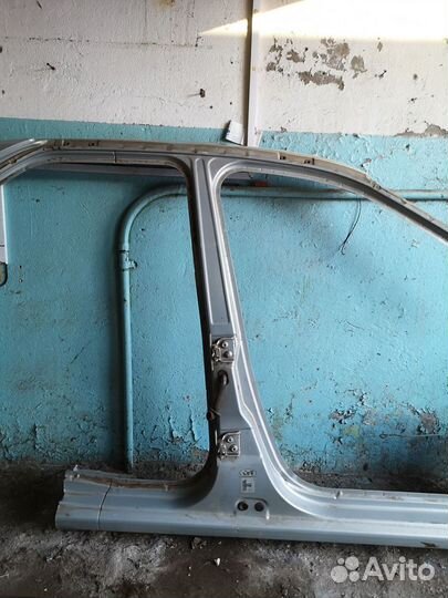 Боковина,крыло,порог,стойка П.,Л. Renault Logan