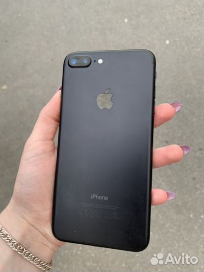 Телефон iPhone 7 plus