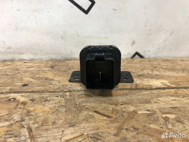 Реле свечей накала Hyundai Santa Fe 2 Рестайл