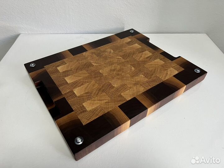 Торцевая разделочная доска из дуба