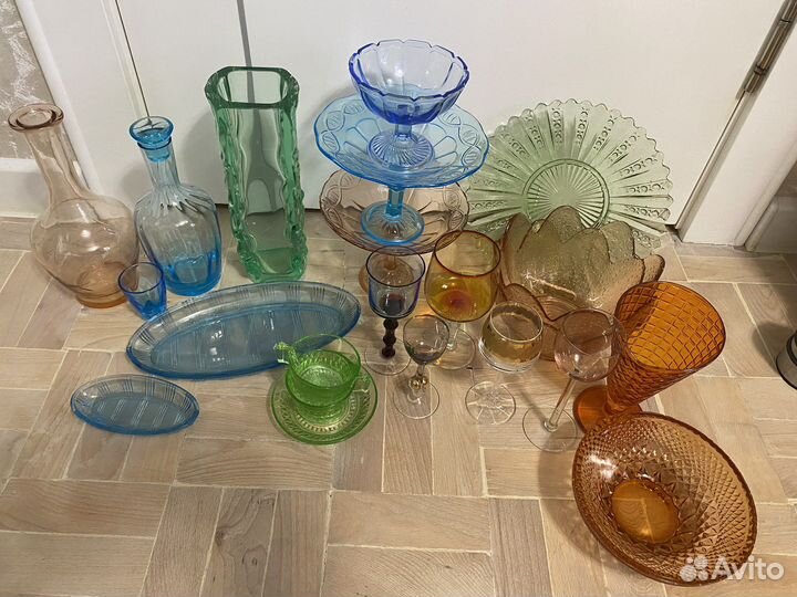 Цветное стекло СССР ваза тарелка бокалы
