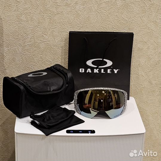 Горнолыжная маска oakley flight path L