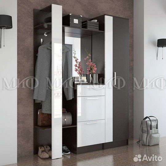 Прихожая