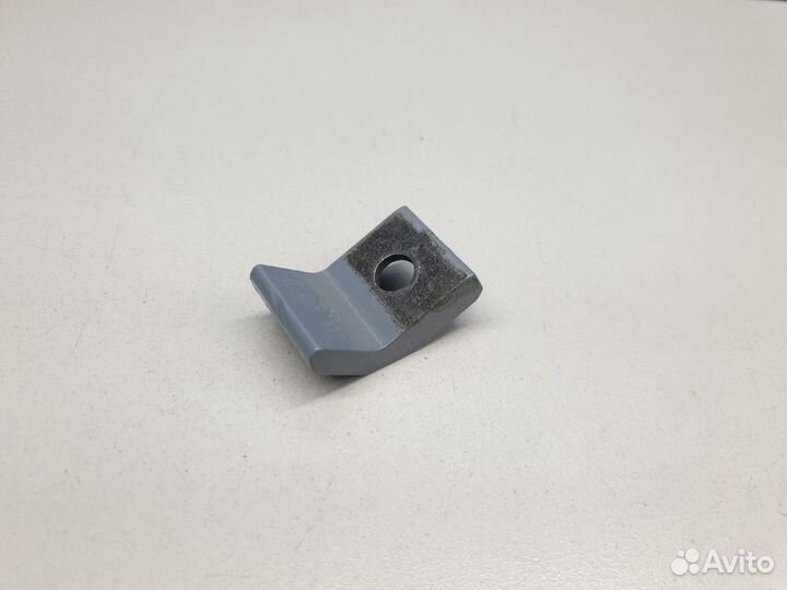 Петля двери задней левой верхняя Chery Amulet A15