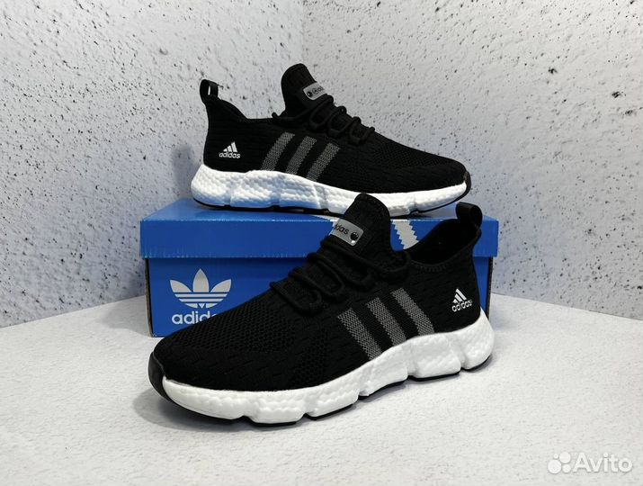 Кроссовки Adidas летние новые