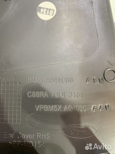 Накладка торпедо правая Ford Focus III