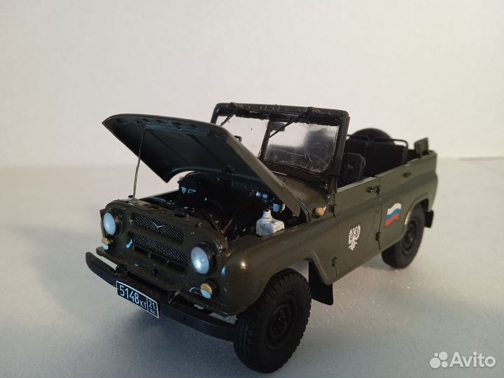 Модель УАЗ 469 m 1-35