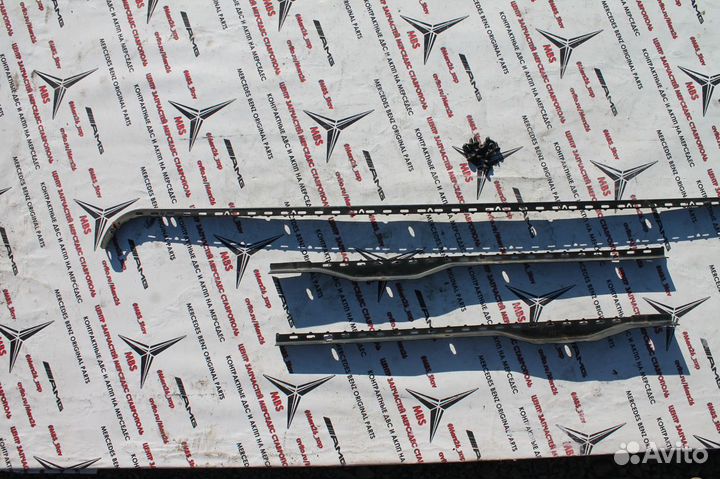 Уплотнитель люка W210 Mercedes