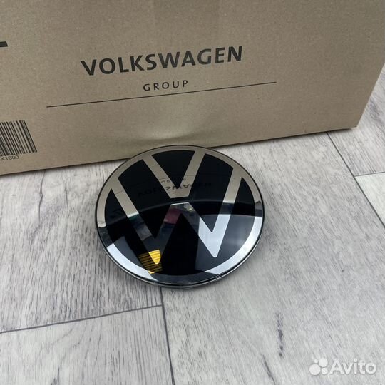 Эмблема передняя Tiguan 2 дорест Touareg 3 радар