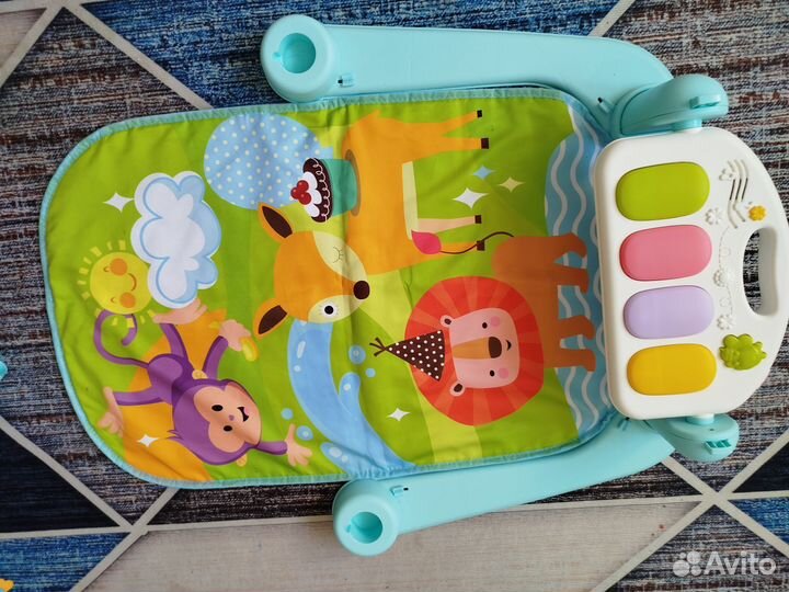 Развивающий коврик с пианино