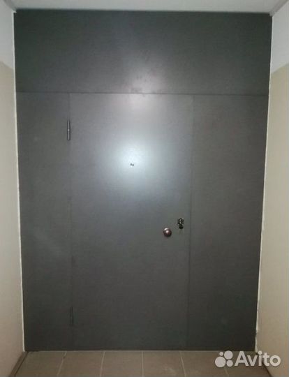 Тамбурная дверь перегородка