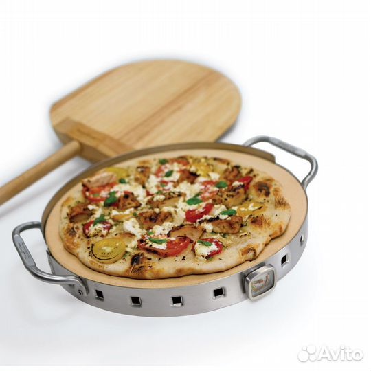 Камень для пиццы d-33см Broil King с держателем из