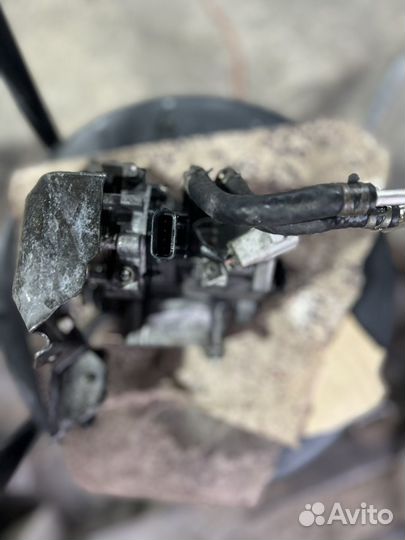 Дроссельная заслонка в сборе lexus is 200