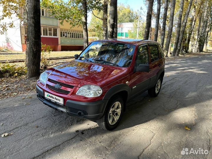 Chevrolet Niva 1.7 МТ, 2011, 100 000 км