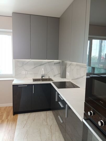 2-к. квартира, 60 м², 4/10 эт.