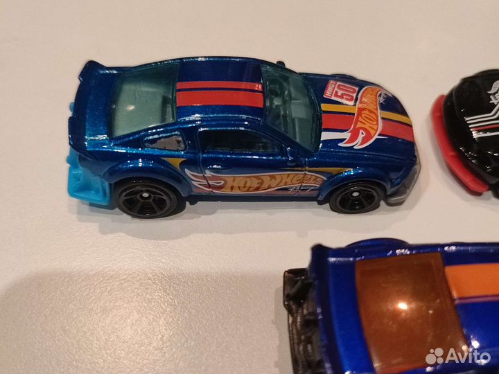 Hot Wheels Ford Mustang Ford Bronco