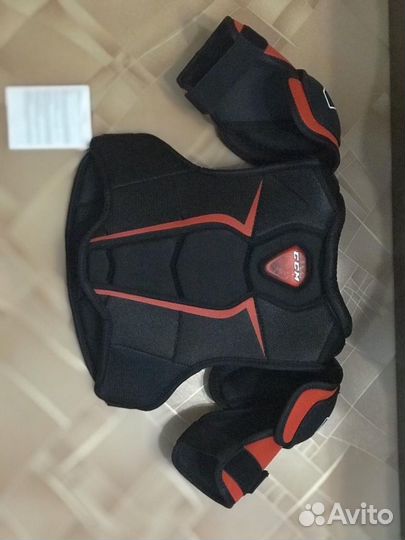 Нагрудник хоккеиста CCM SR 90