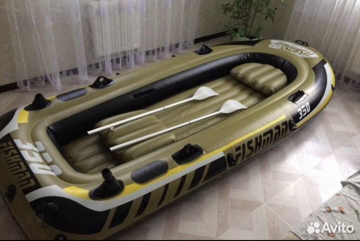 Надувная лодка Fishman 350 кг новая