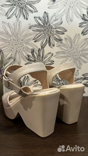 Ботинки летние женские