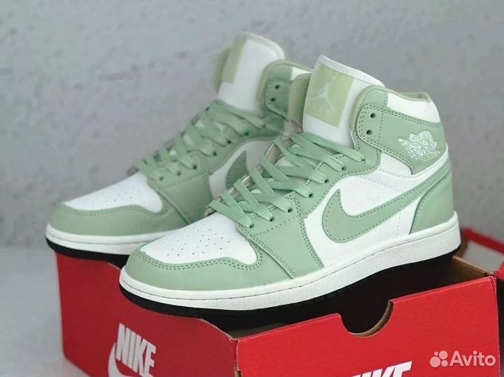 Кроссовки мужские новые